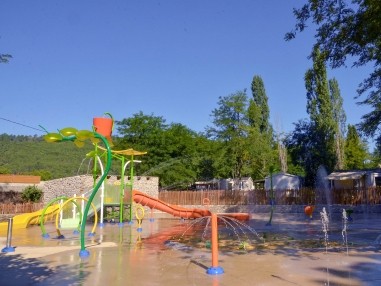 Camping Le Castel Rose Yelloh Village In Anduze Encore aucune evaluation, soyez le premier. camping le castel rose yelloh