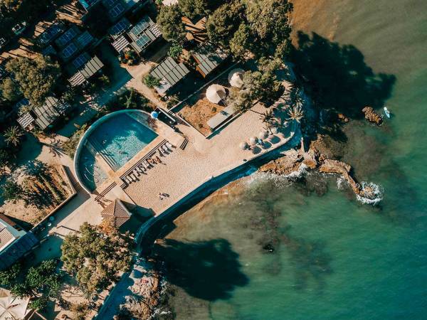 Entdecken Sie den Pool und den Wasserpark auf dem Campings Alfacs an der  Costa Dorada