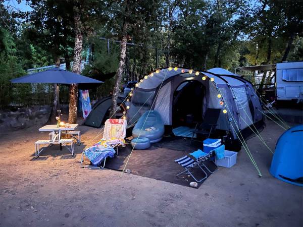Camping pitches 2 flowers - Ruoms - Camping Aluna Vacances
