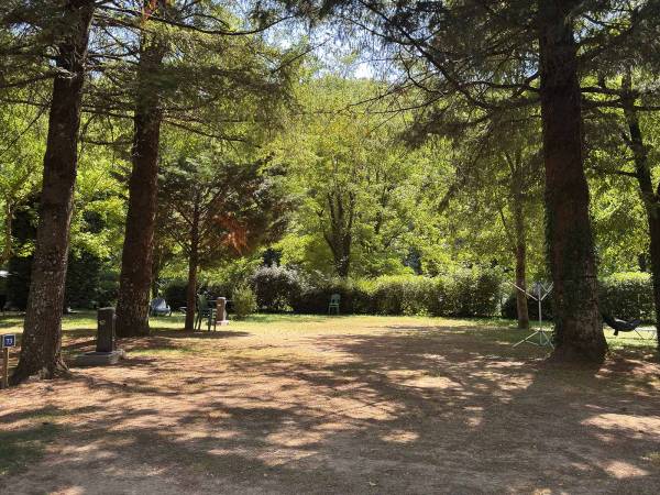 Camping pitches 4 flowers - Chassiers - Camping Domaine Les Ranchisses