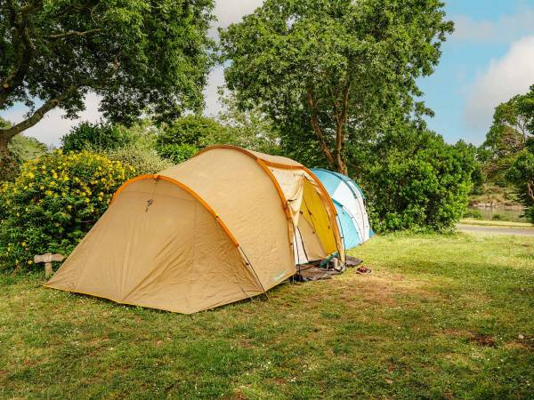 Camping pitches 2 flowers Ria side - Lesconil - Camping L’Océan Breton