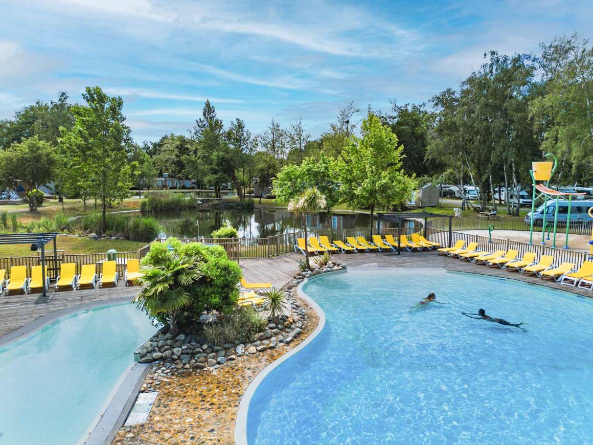 el-espacio-de-ba-o-climatizado-del-camping-yelloh-village-bordeaux-lac