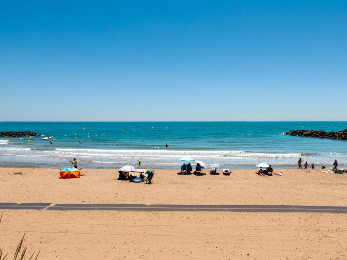 Zwembad en waterpark het zwemgedeelte op de camping Domaine Sainte Cécile