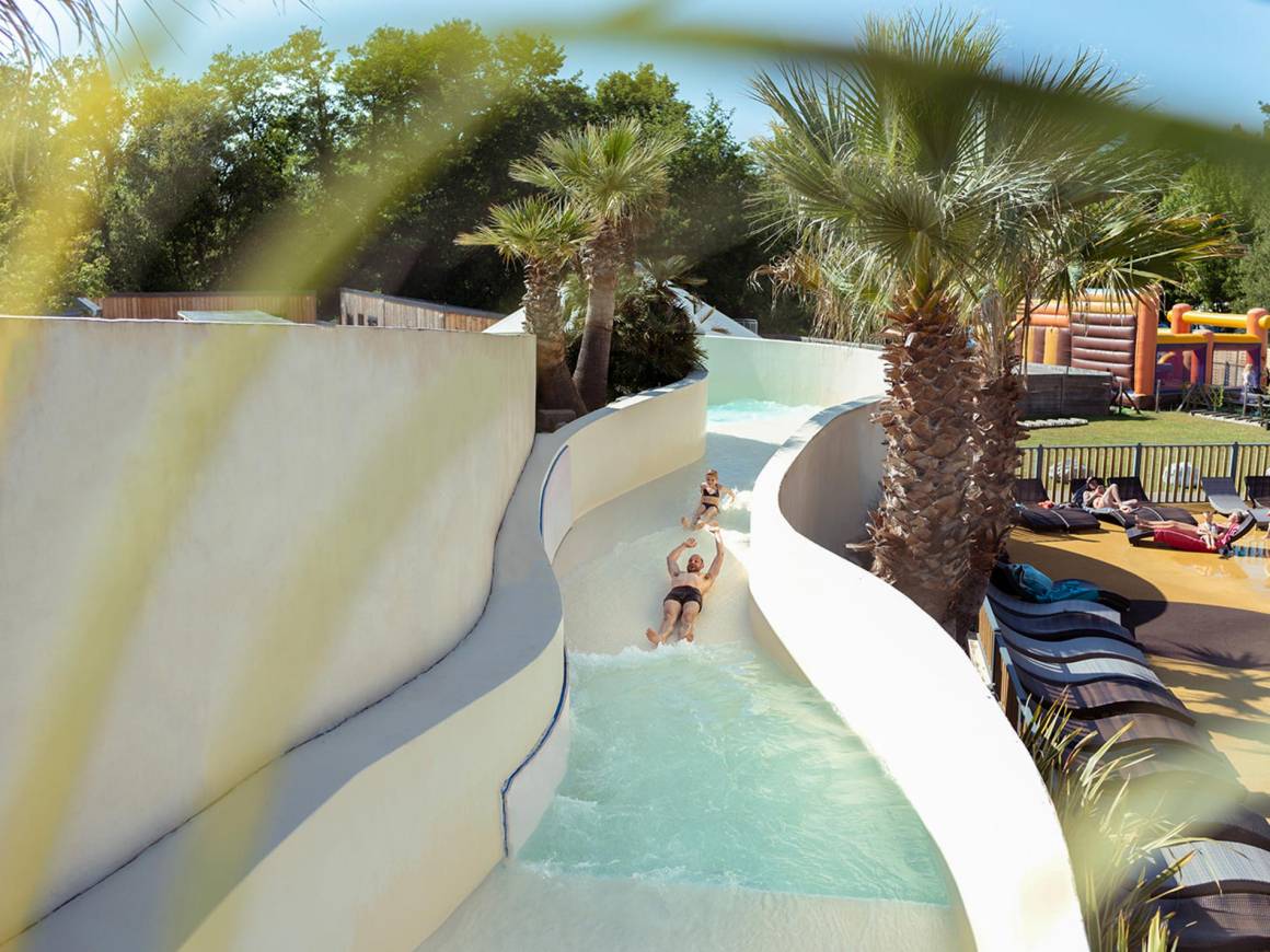 Yelloh! Village La Rive | Landes campsite with water park in Biscarrosse