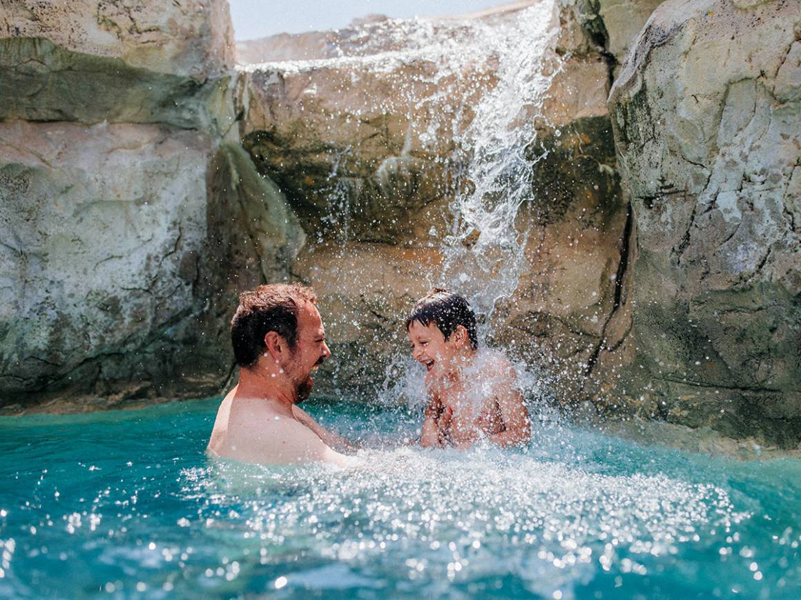 Discover the pool and Aquatic Park at Le Ranc Davaine campsite in Ruoms