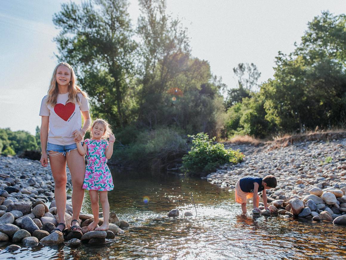 Discover the pool and Aquatic Park at Le Ranc Davaine campsite in Ruoms