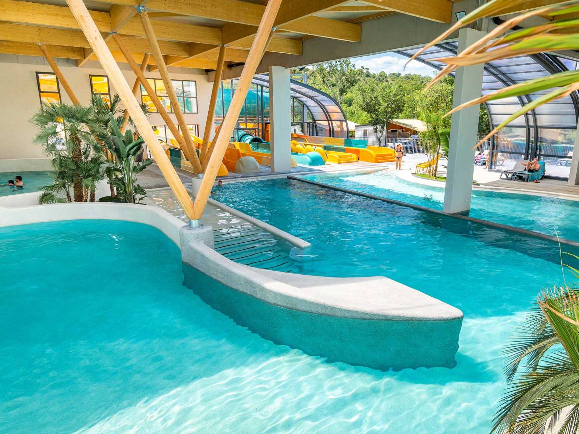 Discover the pool and Aquatic Park at Le Ranc Davaine campsite in Ruoms