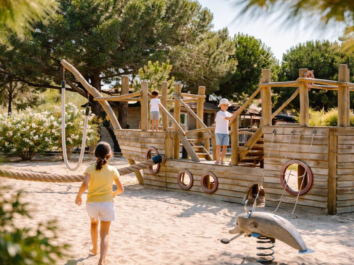 Mobil Homes Camping Les Petits Camarguais Yelloh Village Le Grau Du Roi Mobil Homes Camping Les Petits Camarguais Yelloh Village Le Grau Du Roi