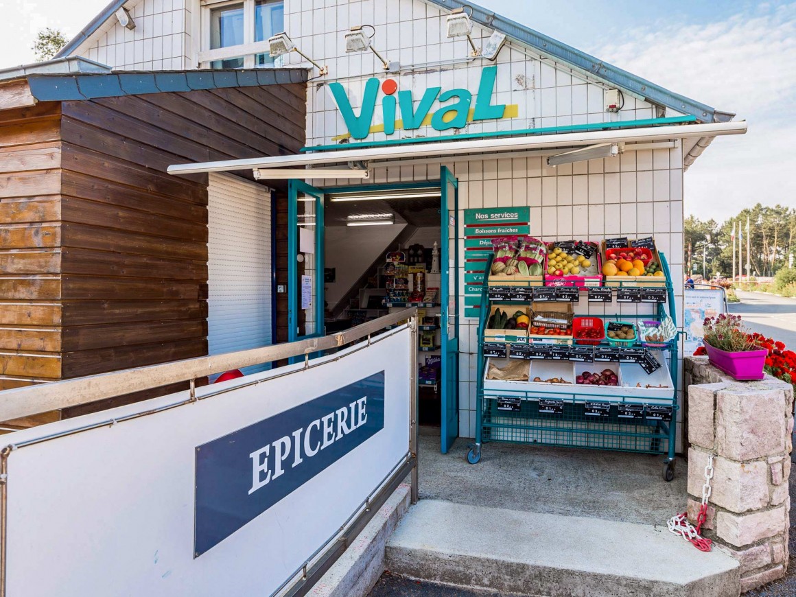 Les Pins camping services