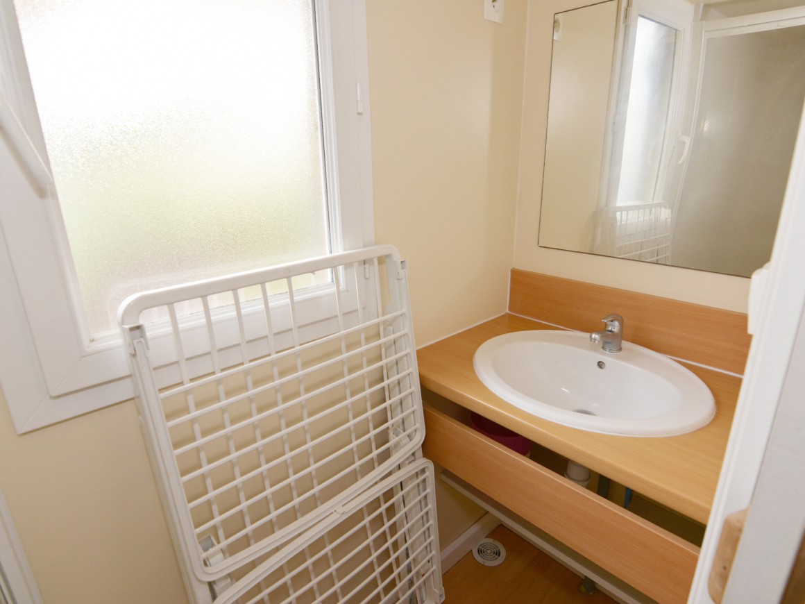 Mobilhome/Cottage 4/6 personas 2 habitaciones 1 cuarto de baño 3 flores