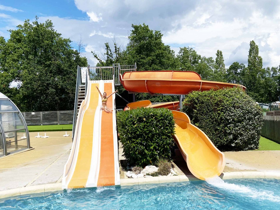 visitez-la-piscine-et-le-parc-aquatique-du-camping-parc-du-val-de-loire