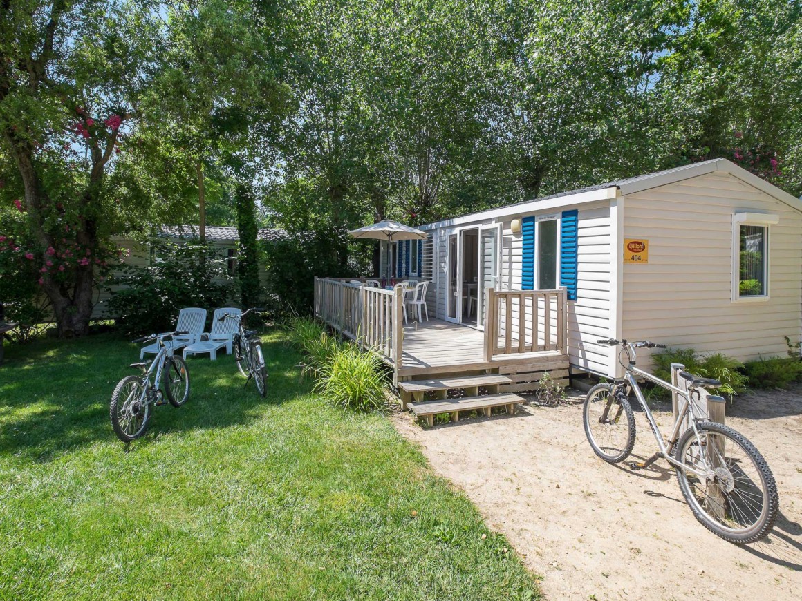 Mobilhome/Cottage Bretagne 6 personen 3 kamers 1 badkamer 3 bloemen