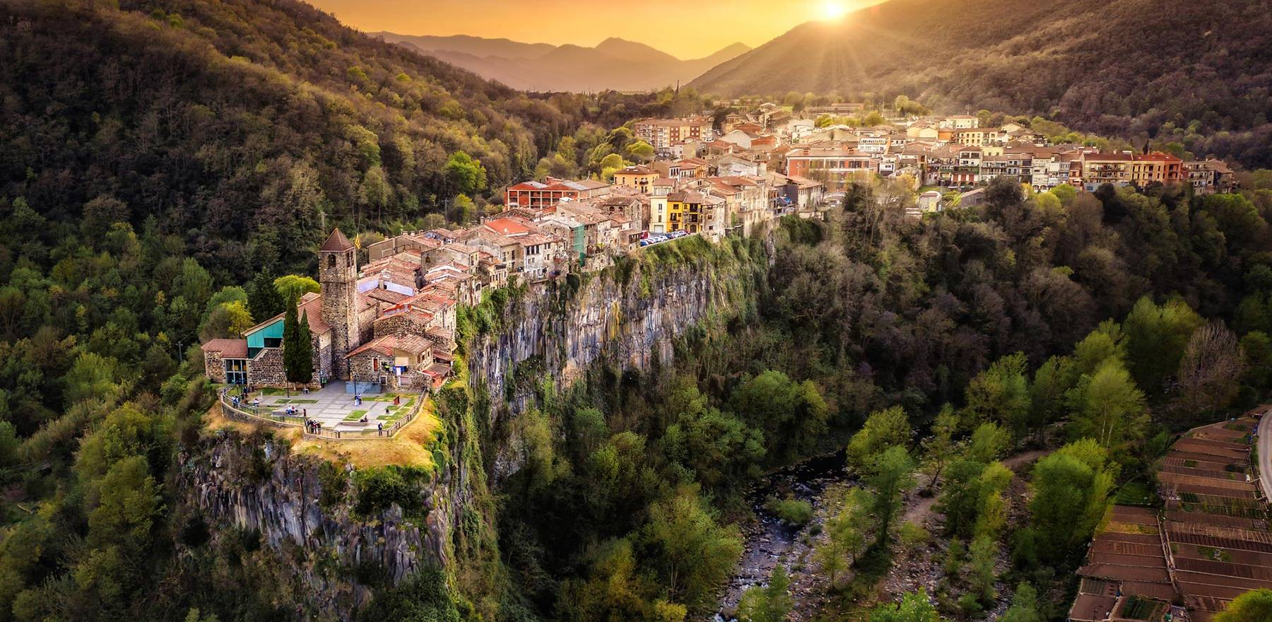 Camping in Garrotxa, entdecken Sie unsere Campings Yelloh! Village