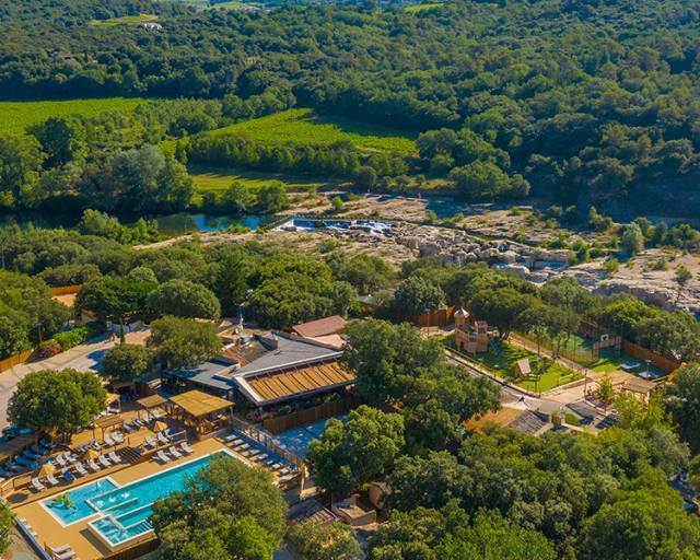 Yelloh! Village Les Cascades, camping à La Roque sur Cèze, dans le Gard