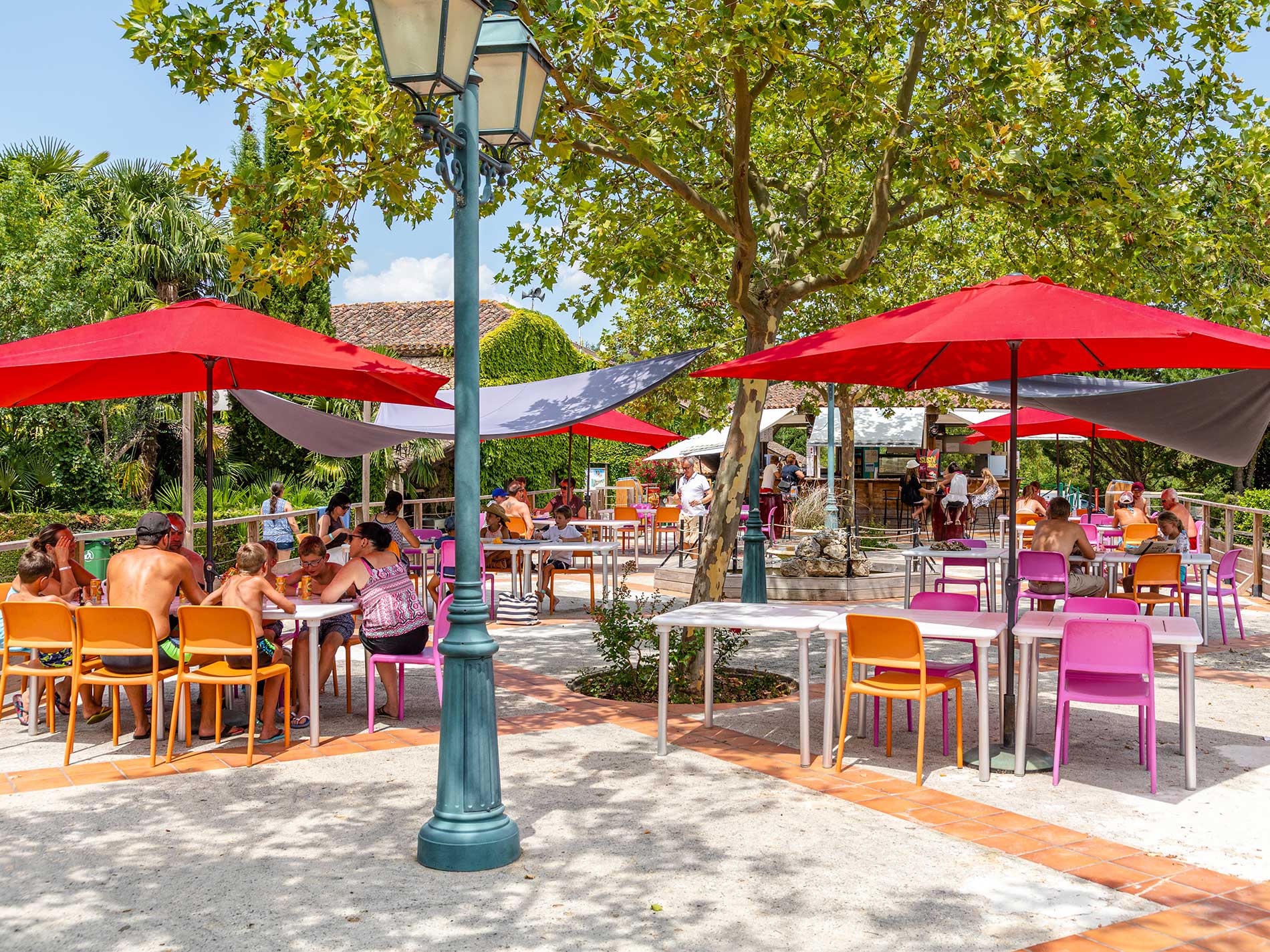 Camping Le Lac Des 3 Vallees Yelloh Village In Lectoure