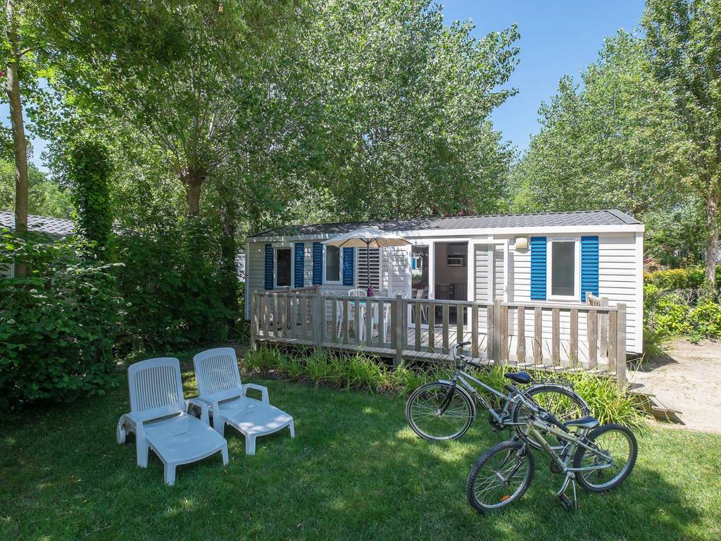 Mobilhome Bretagne 6 personen 3 kamers 1 badkamer 3 bloemen Bénodet