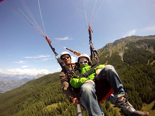 Parapente près du camping L'Etoile des Neiges